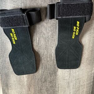 Black Weightlifting Straps with Yellow Text